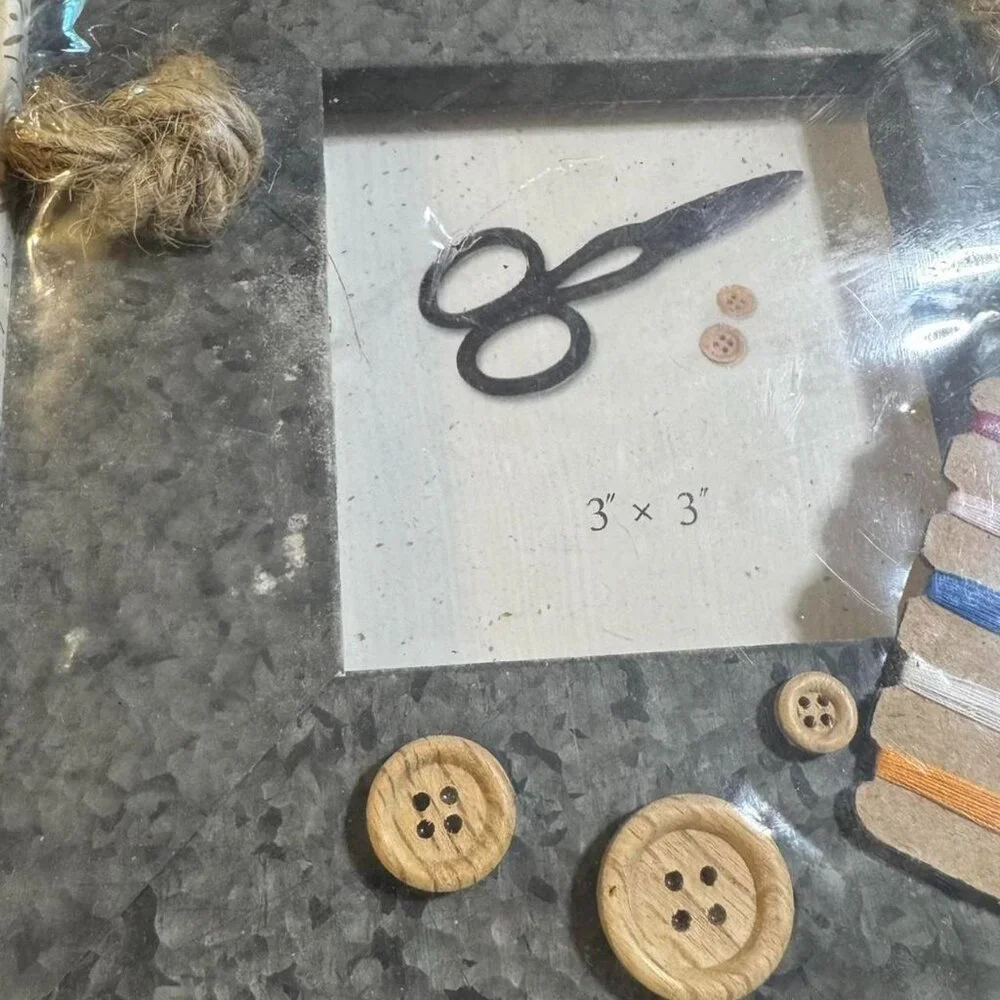 VTG 3x3 Sewing Decor Picture Frame